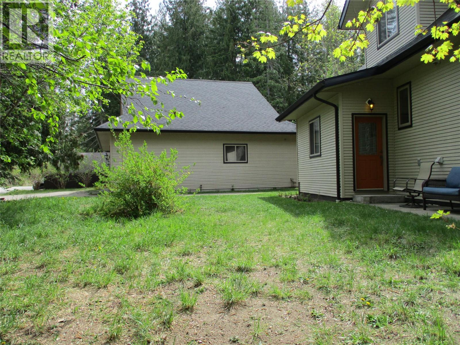 863 Gardom Lake Road - 42