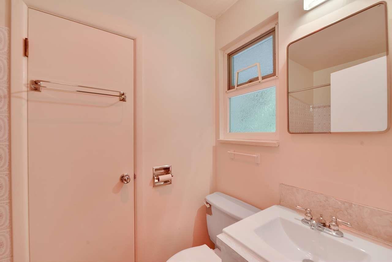 5 Bed, 2 Bath House for Sale in Surrey – 13428 CRESCENT ROAD, Surrey – MLS# R3119379 - Image 17