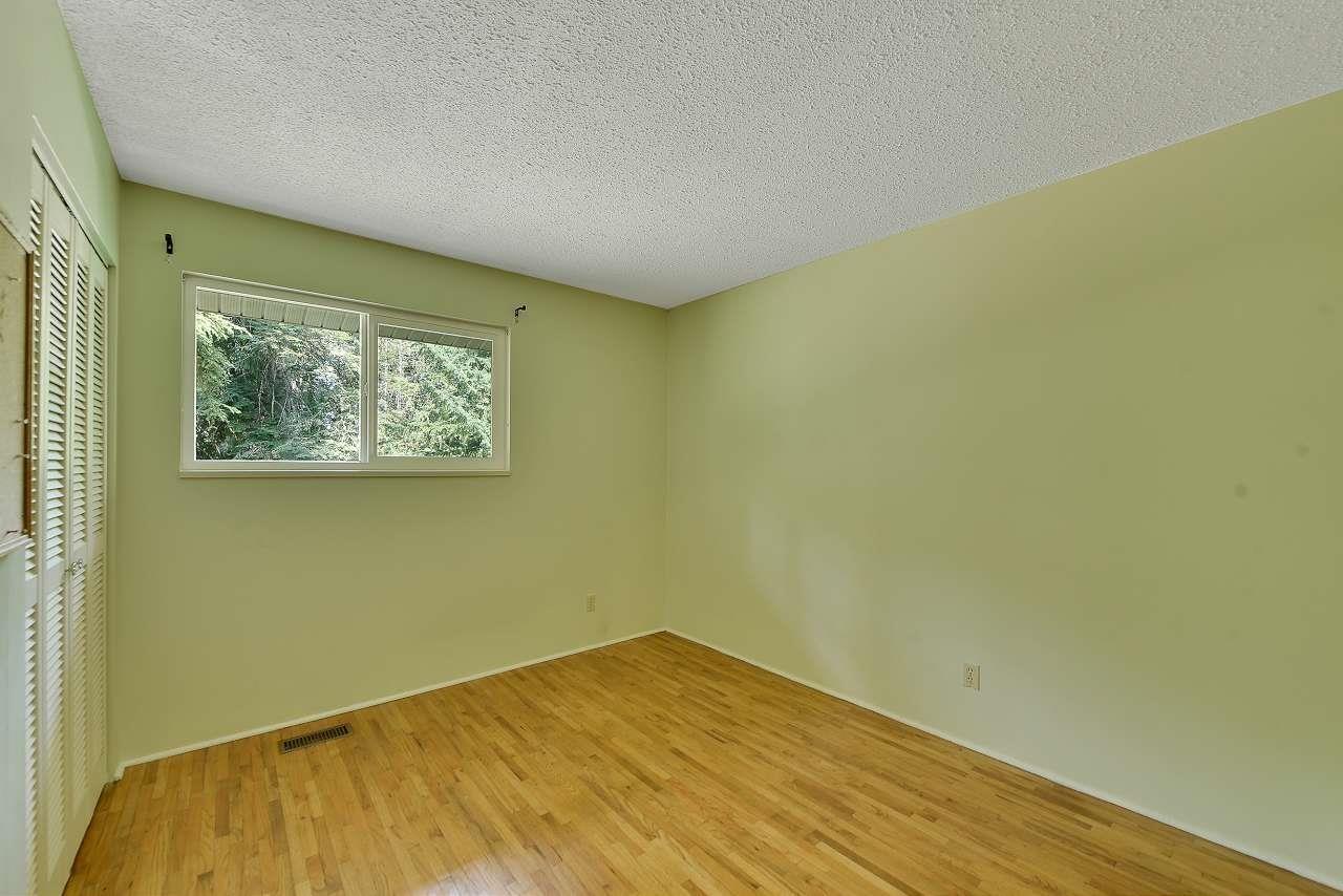 5 Bed, 2 Bath House for Sale in Surrey – 13428 CRESCENT ROAD, Surrey – MLS# R3119379 - Image 18