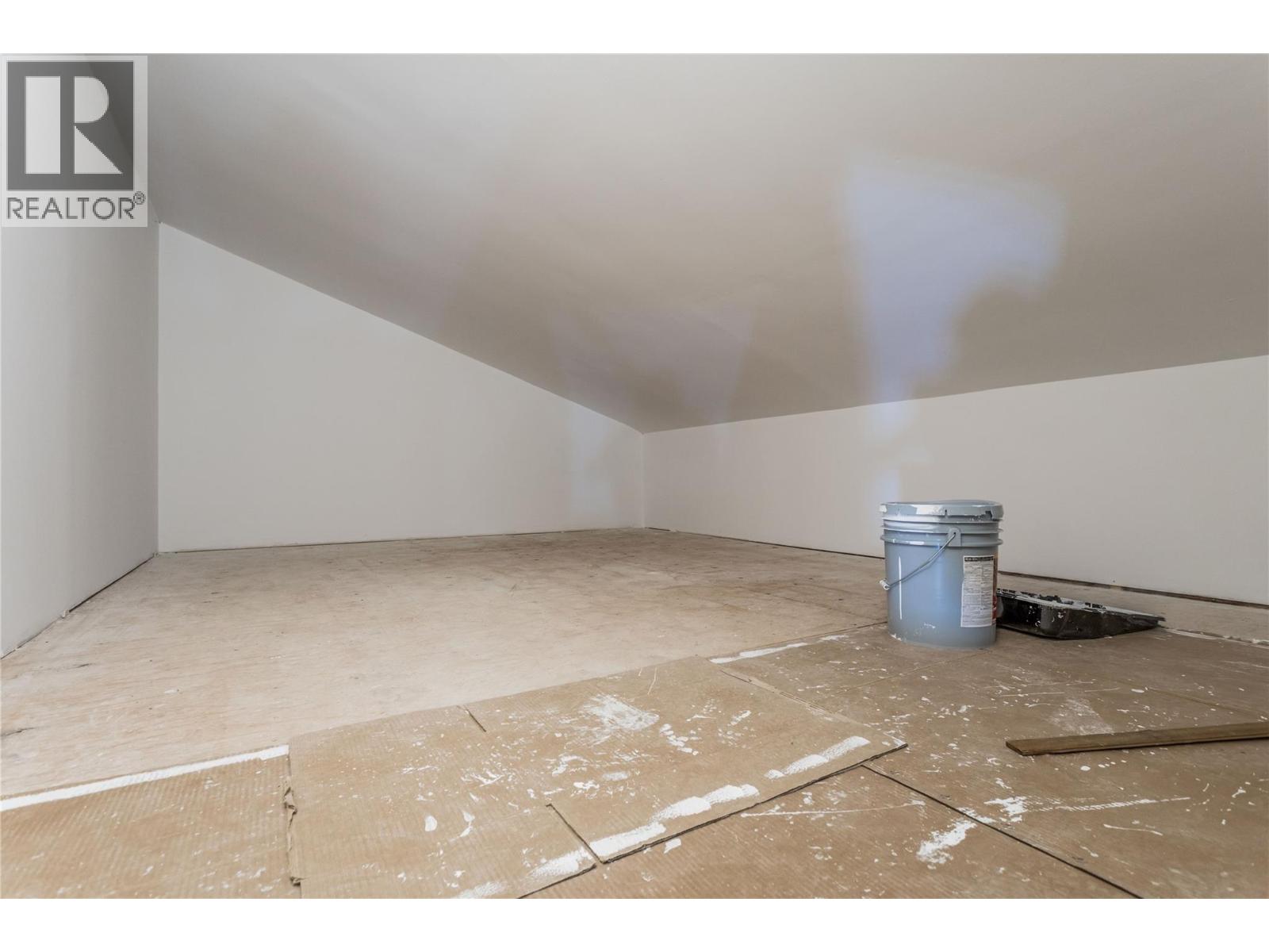 4325 Takla Road - 67