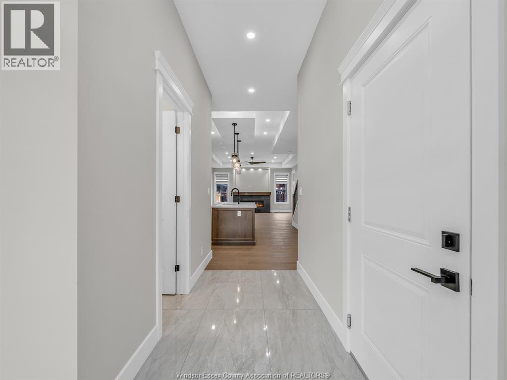 236 MANOR'S GROVE, Lakeshore, Ontario, N8N0E8 — Photo 13