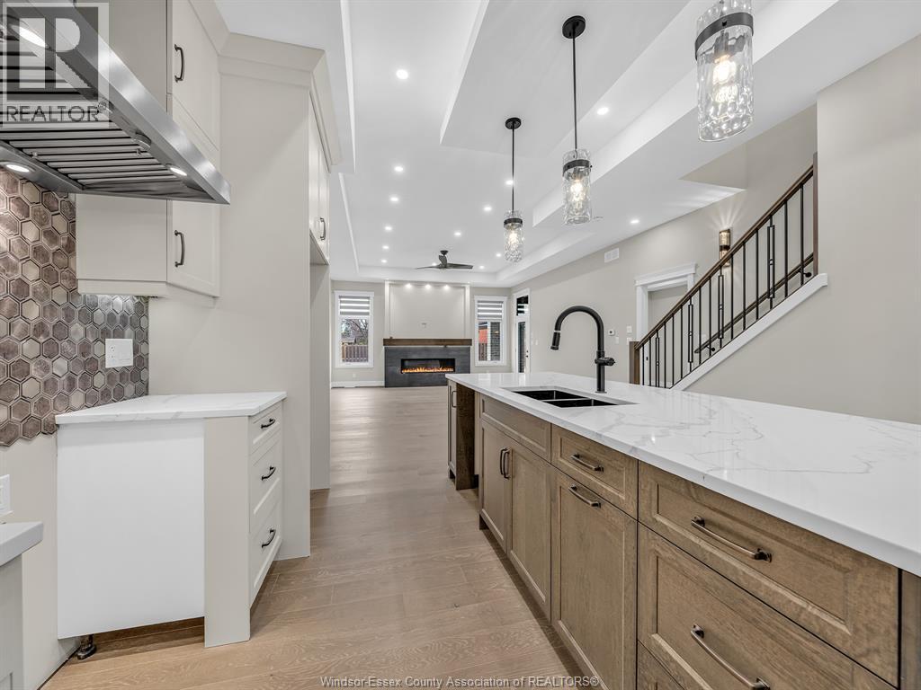 236 MANOR'S GROVE, Lakeshore, Ontario, N8N0E8 — Photo 17