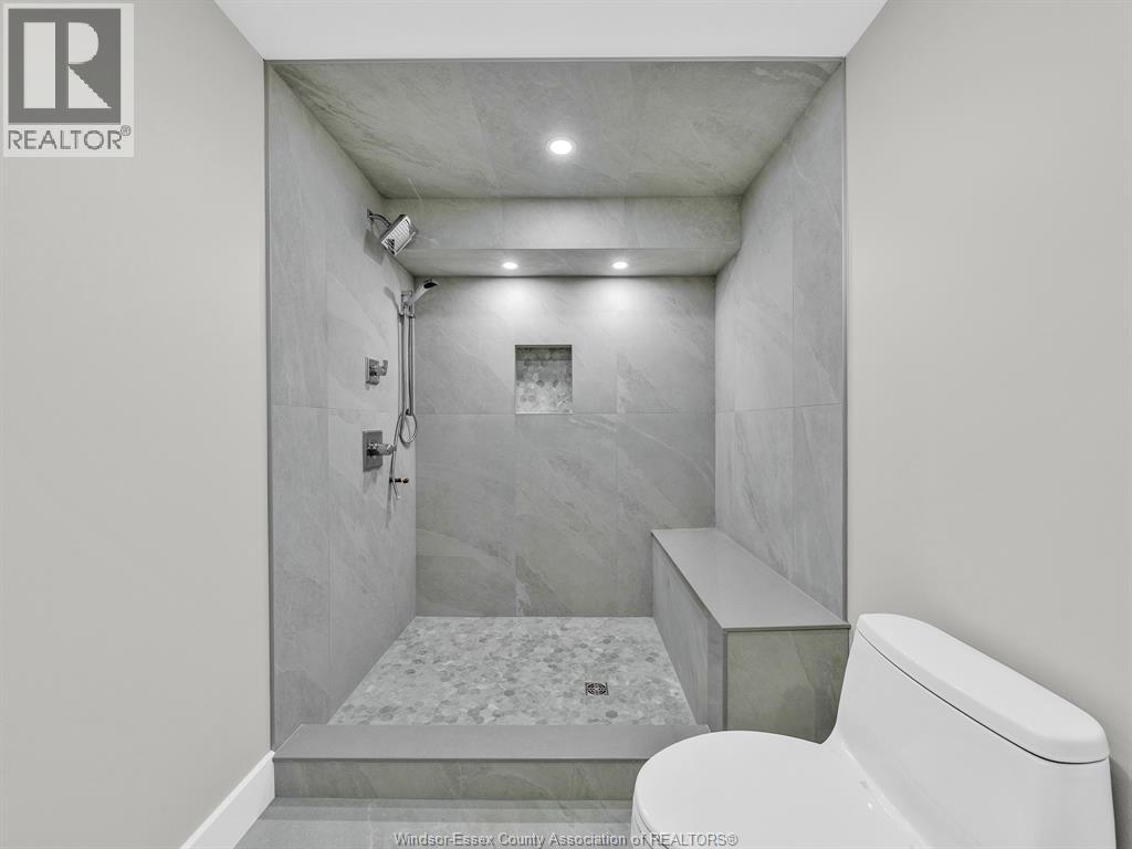 236 MANOR'S GROVE, Lakeshore, Ontario, N8N0E8 — Photo 43