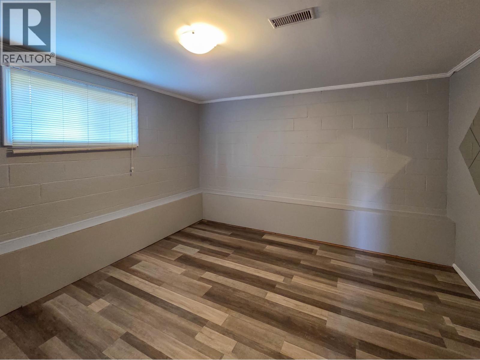 4048 FOURTH AVENUE, Smithers