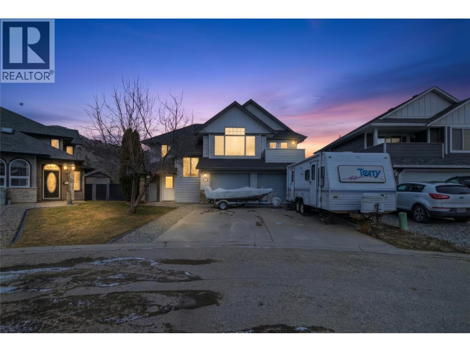 762 MCCURRACH Road - Image 2