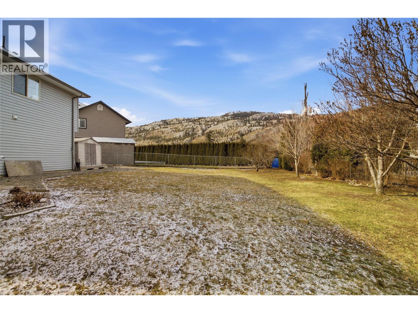 762 MCCURRACH Road - 33