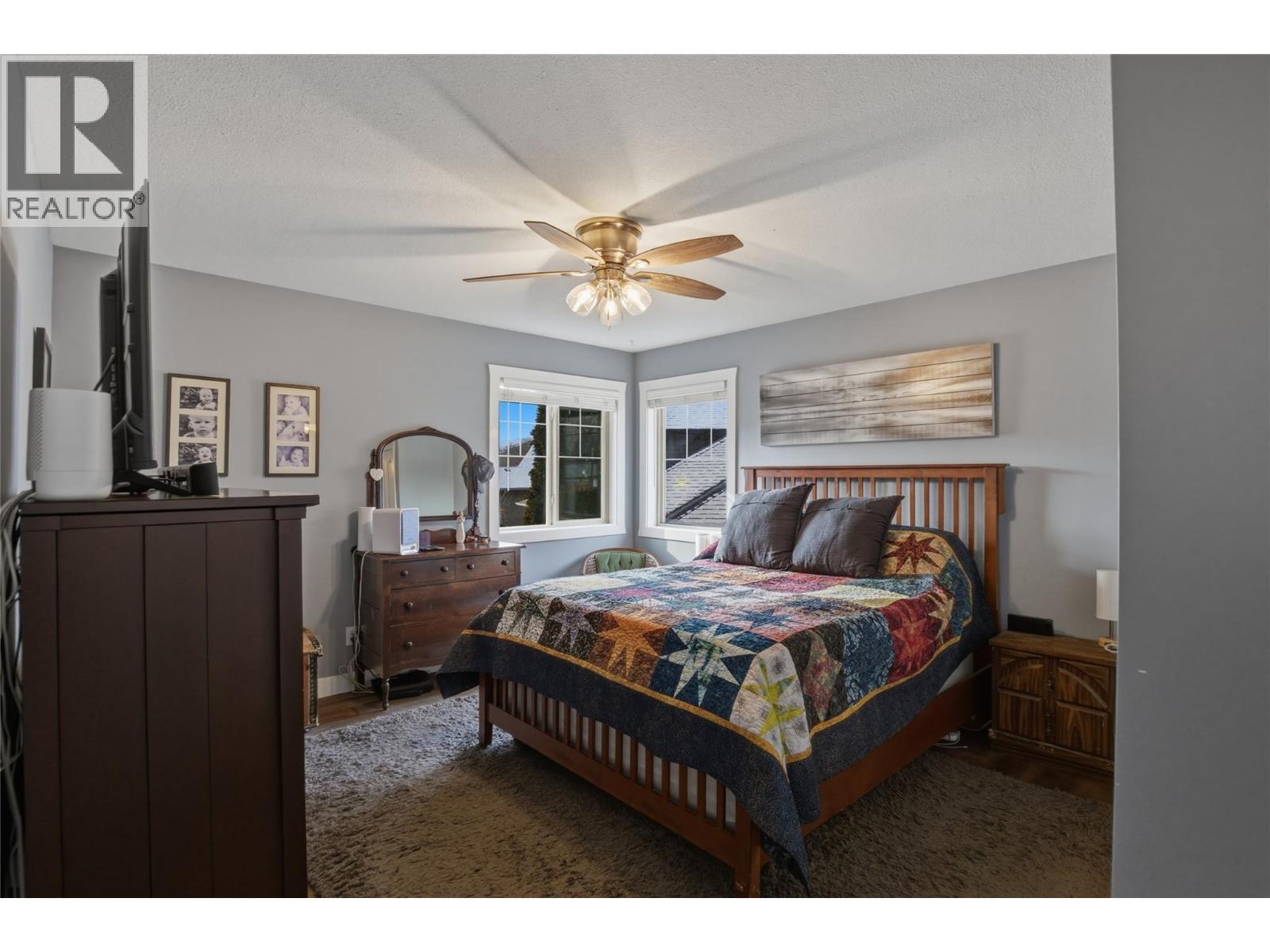 762 MCCURRACH Road - 16