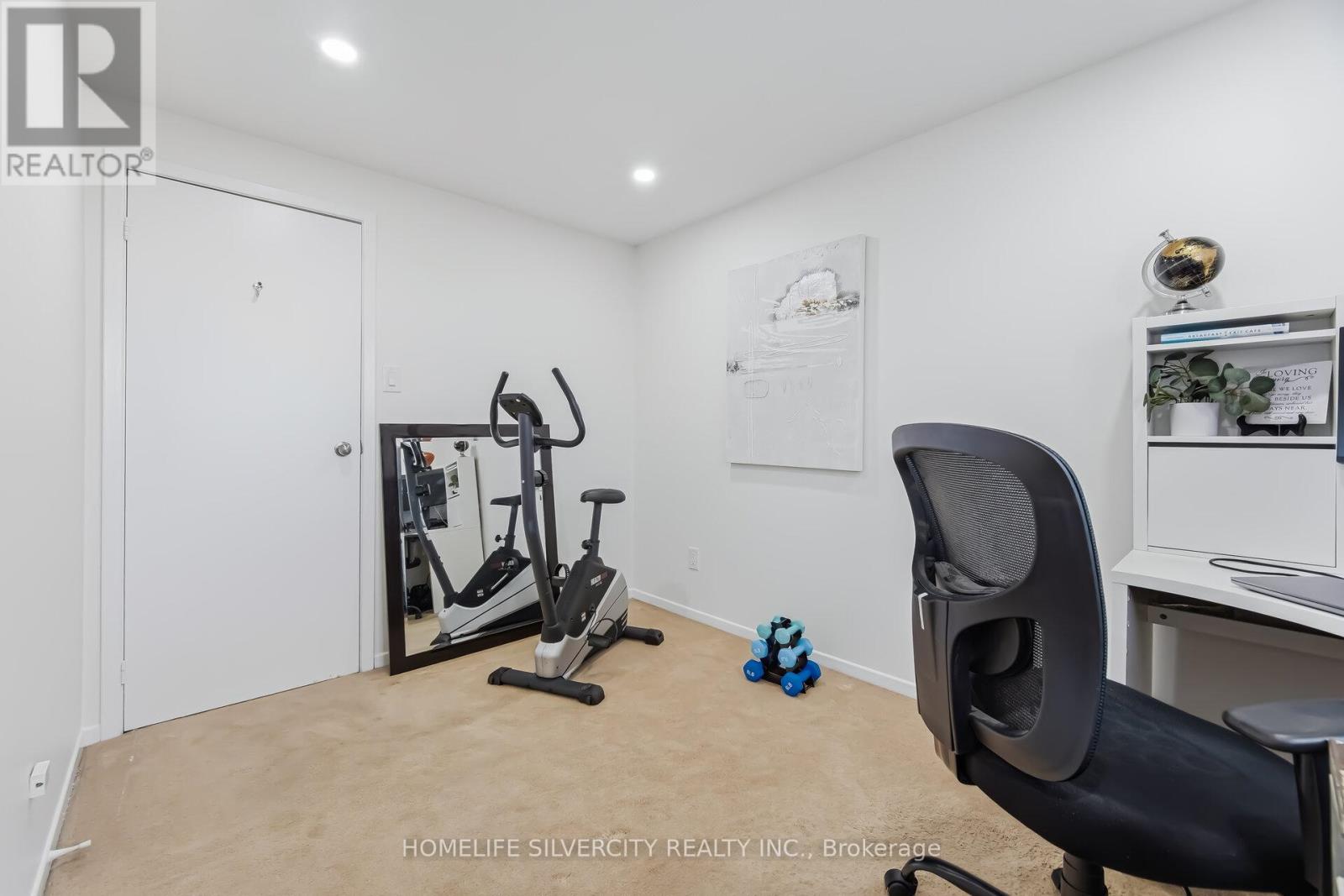#100 45 HANSEN ROAD - 23