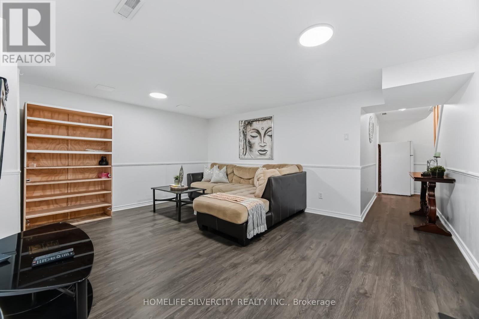 #100 45 HANSEN ROAD - 25