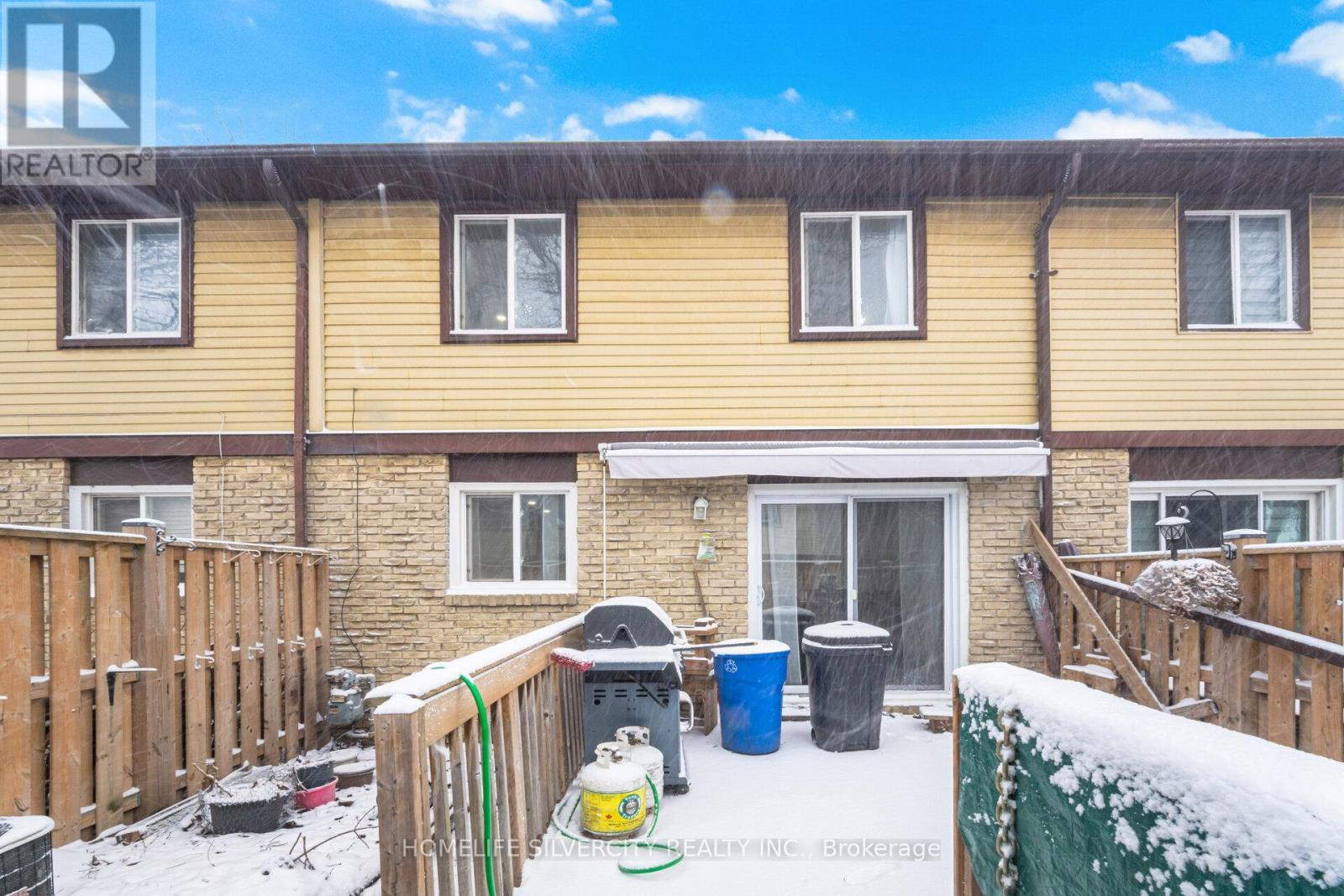 #100 45 HANSEN ROAD - 31