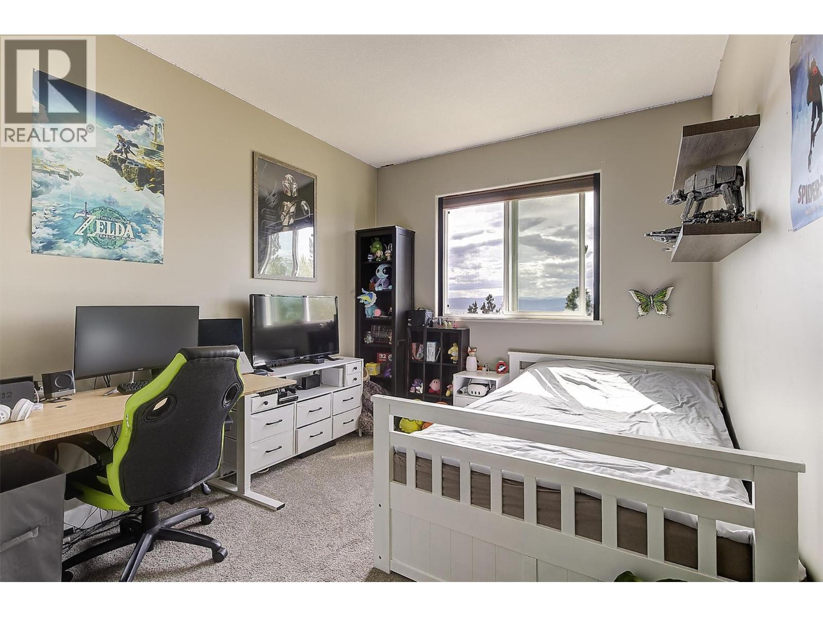 1027 James Hockey Place - 28