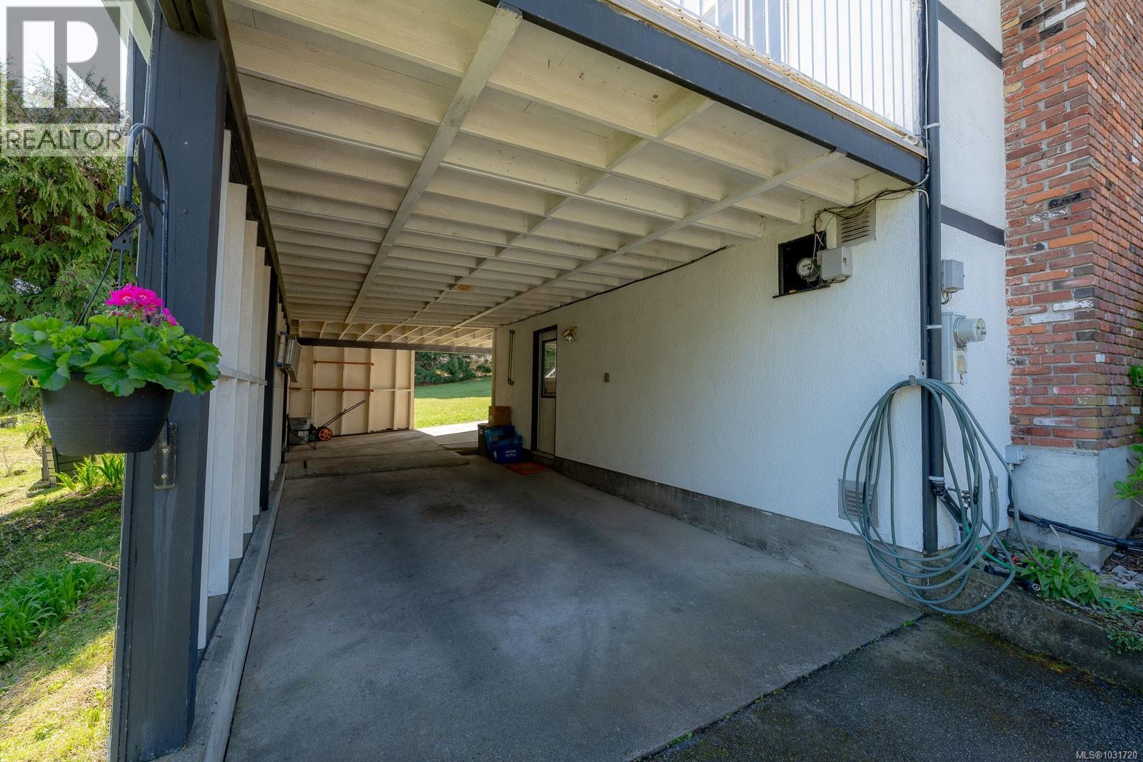 2419 Barbara Pl, Central Saanich