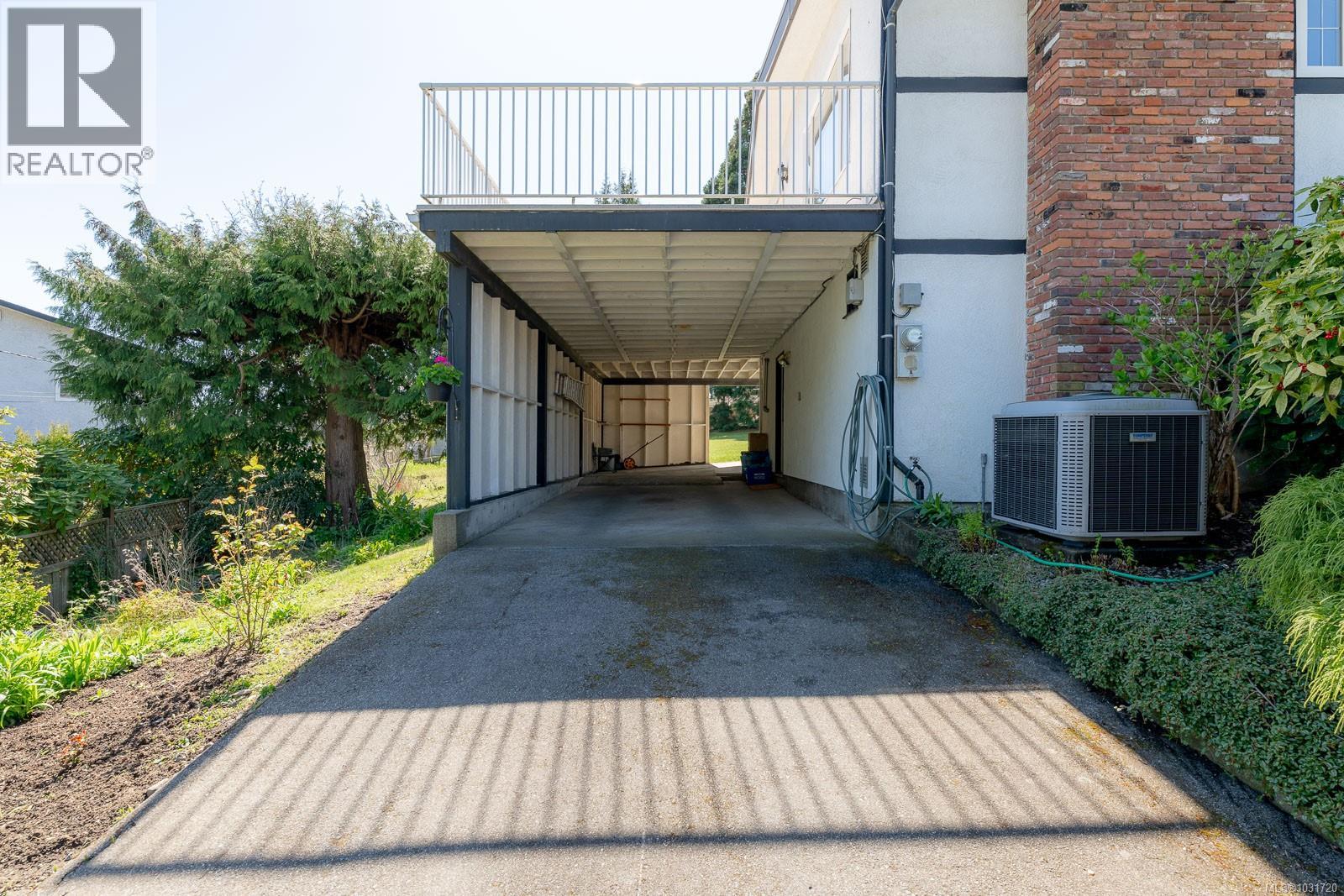 2419 Barbara Pl, Central Saanich