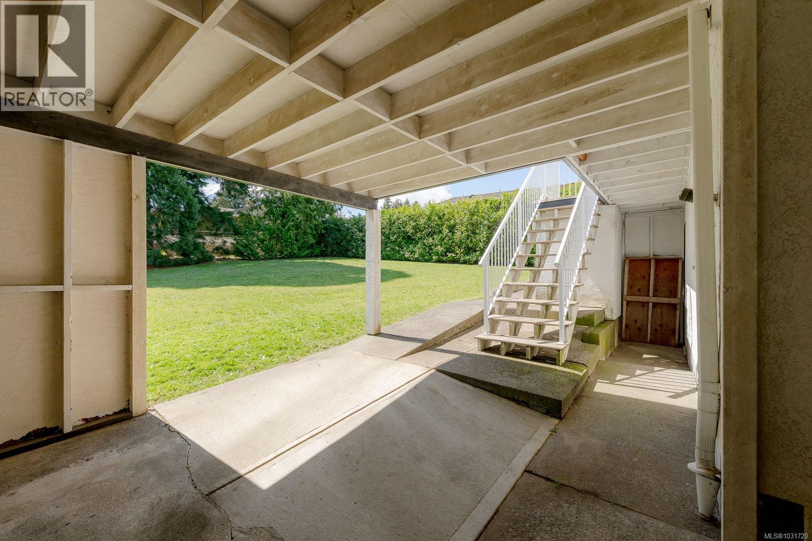 2419 Barbara Pl, Central Saanich