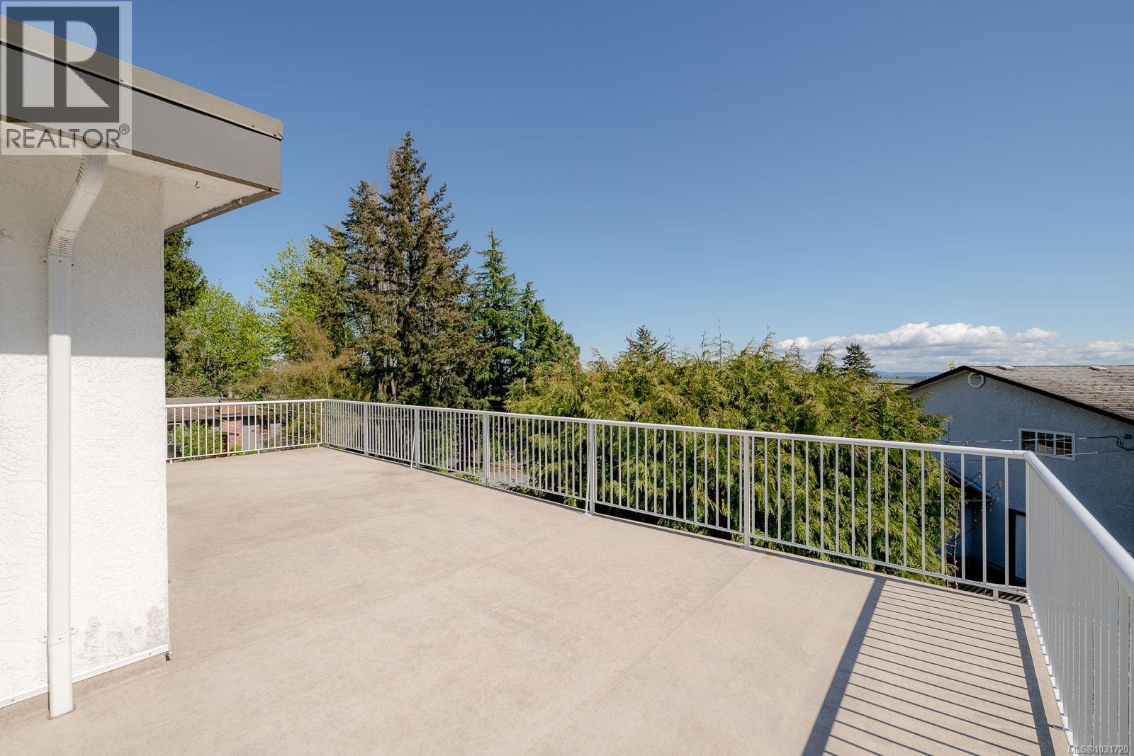 2419 Barbara Pl, Central Saanich