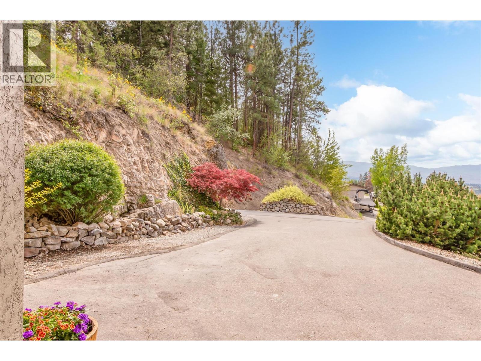 1027 James Hockey Place - 67