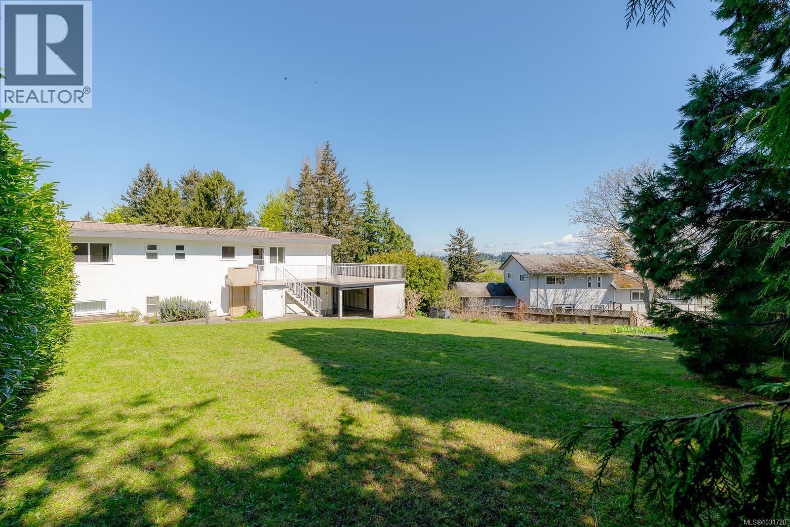 2419 Barbara Pl, Central Saanich