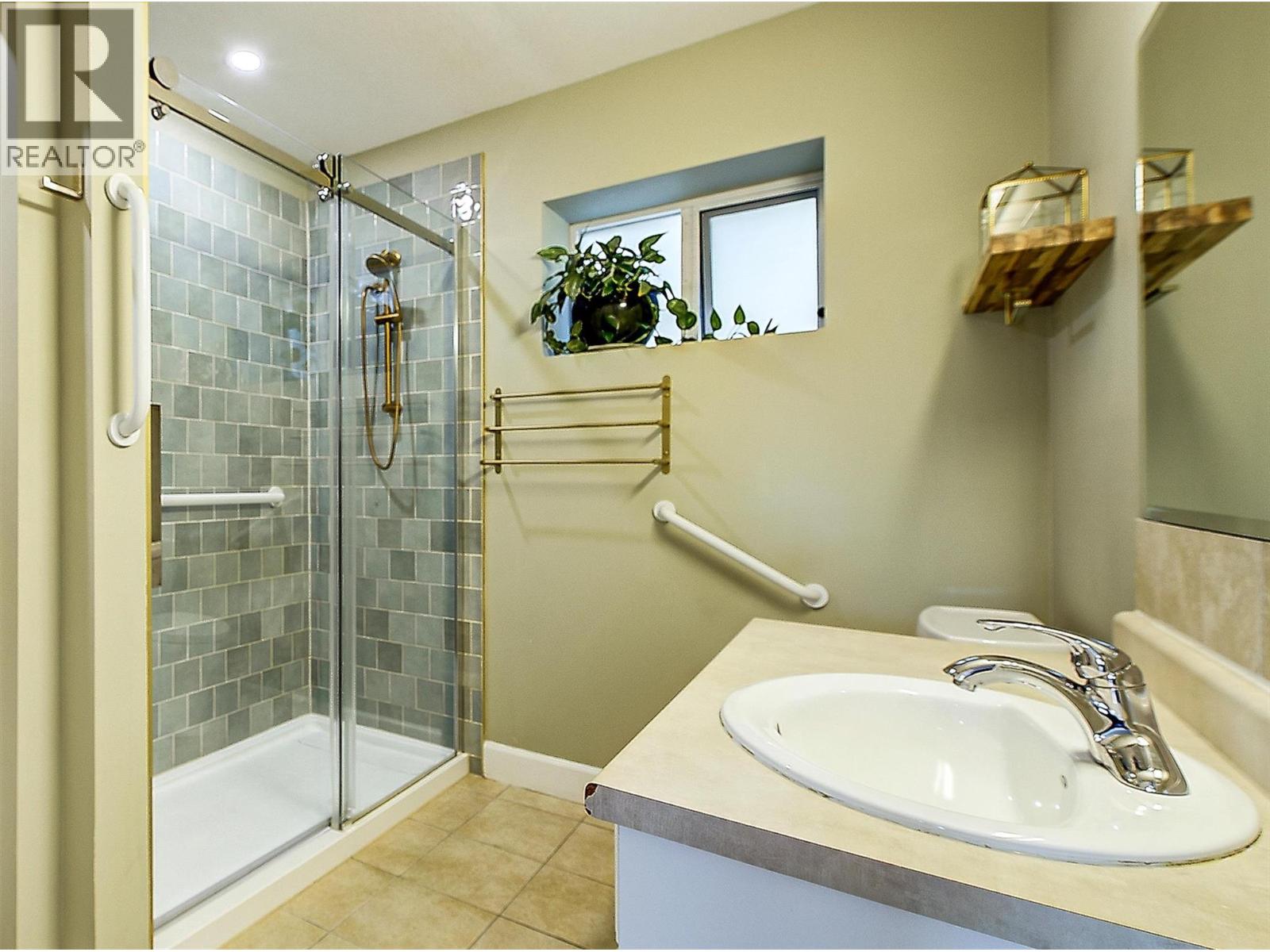 1027 James Hockey Place - 60