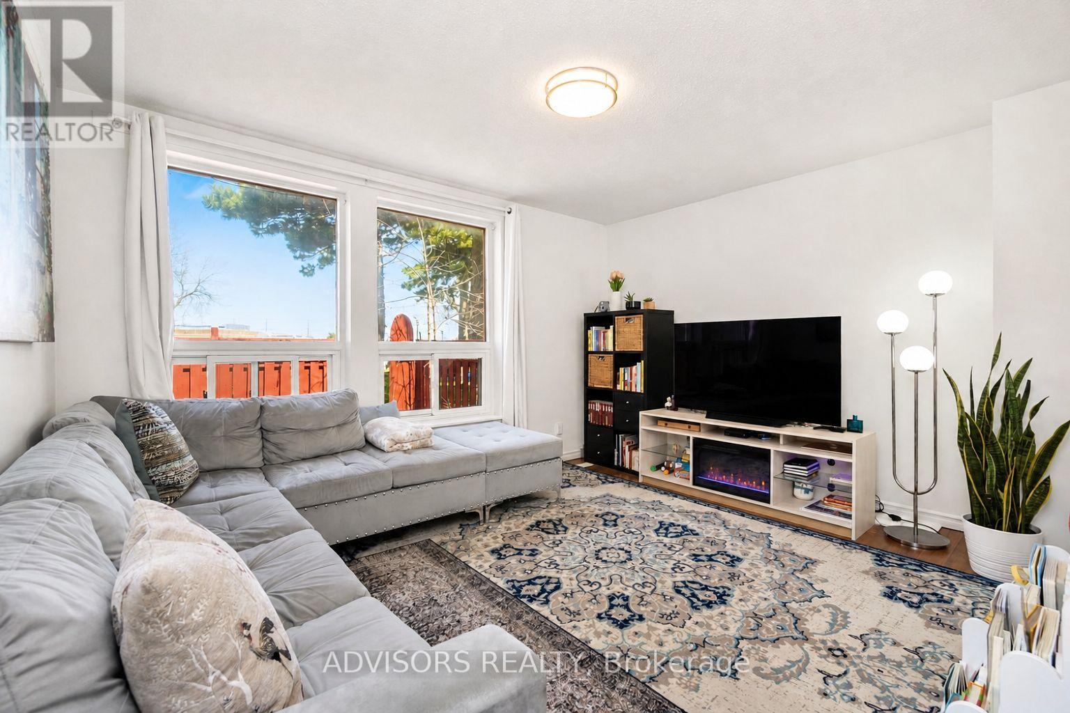 #247 258 JOHN GARLAND BOULEVARD - 1