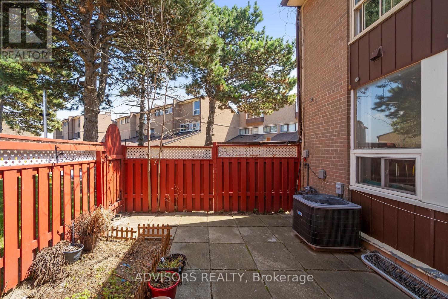 #247 258 JOHN GARLAND BOULEVARD - 24
