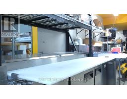 1009 Merivale Road, Ottawa, ON K1Z6A6 Photo 10