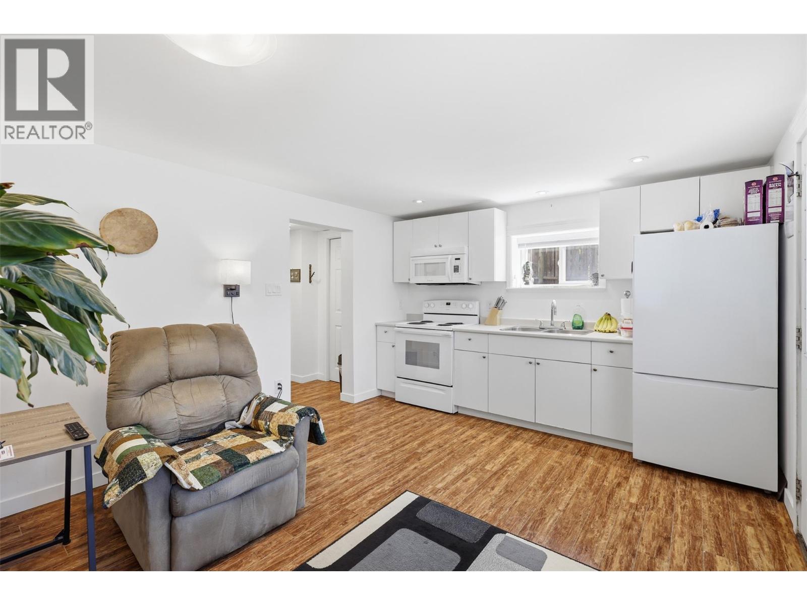 1807 ORCHARD Drive - 21