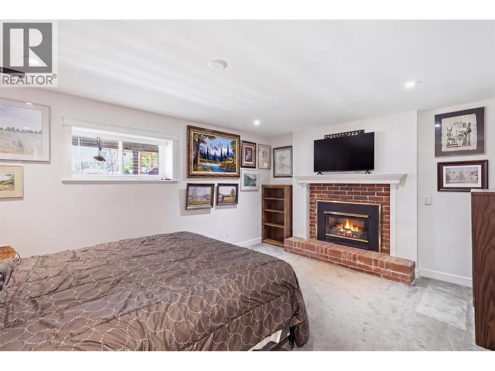1807 ORCHARD Drive - 28