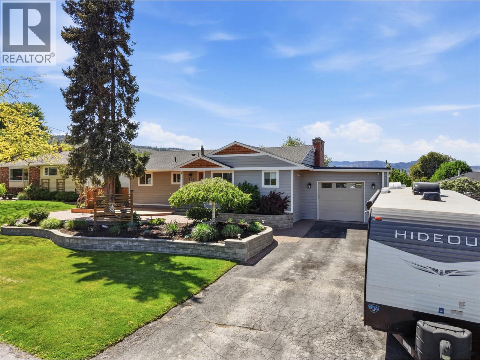 1807 ORCHARD Drive - 40