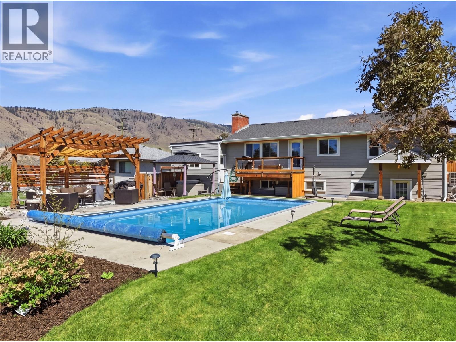 1807 ORCHARD Drive - 32