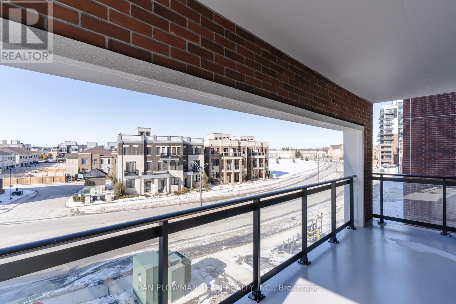 #321 51 CLARINGTON BOULEVARD - 28