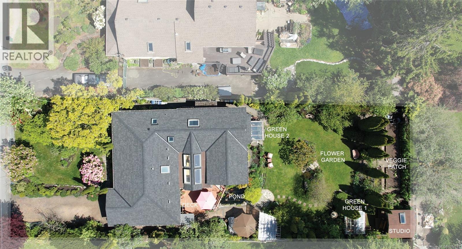  987 McBriar Avenue, Saanich