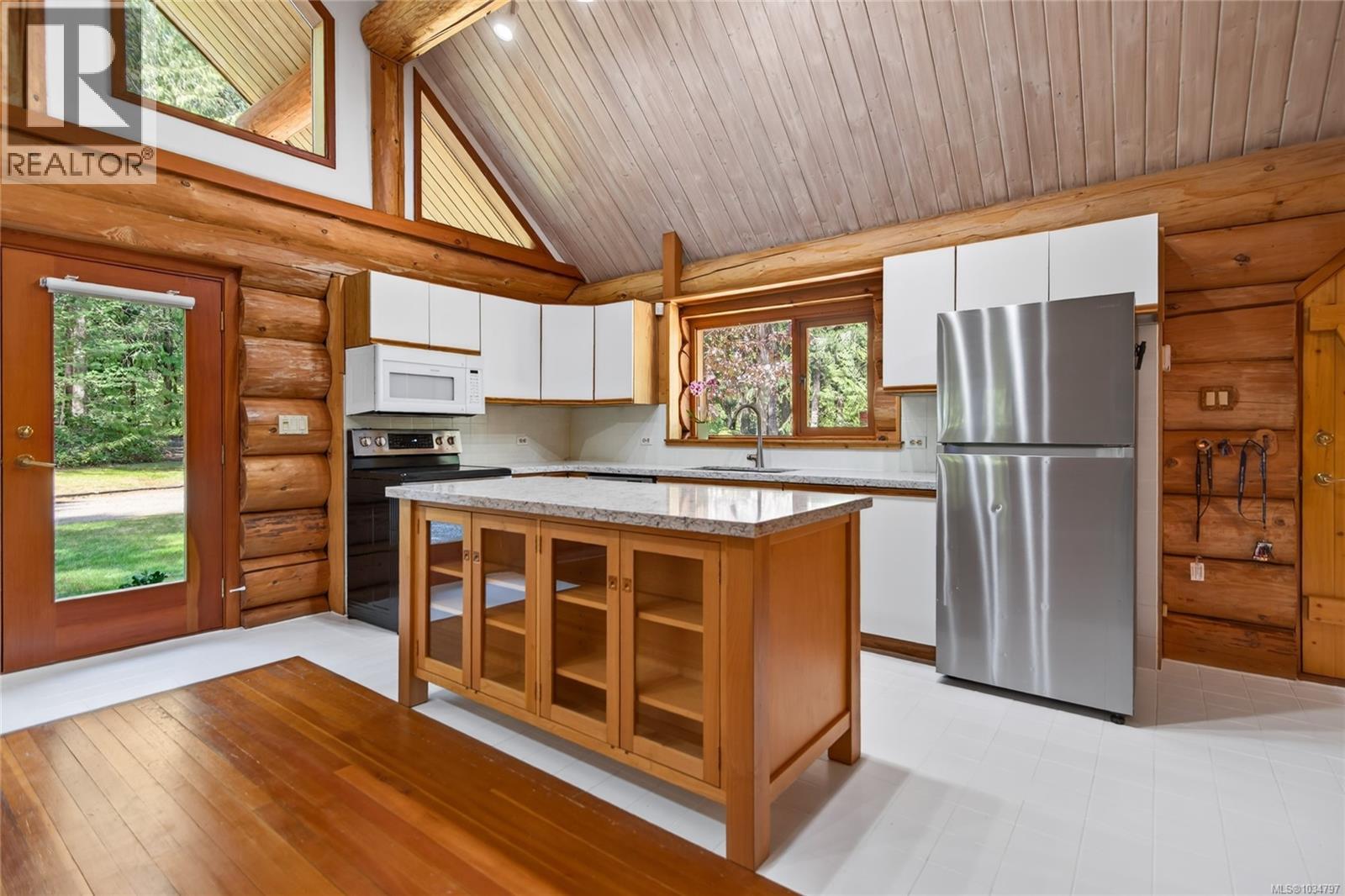 4425 Forbidden Plateau Rd - 16