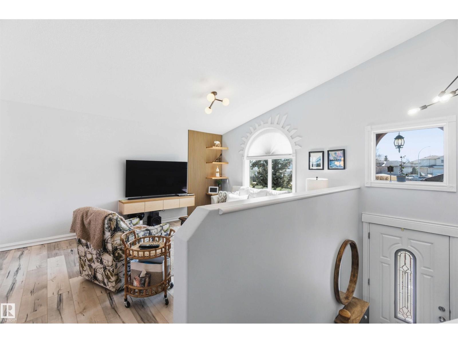 4328 48A Ave — photo 10