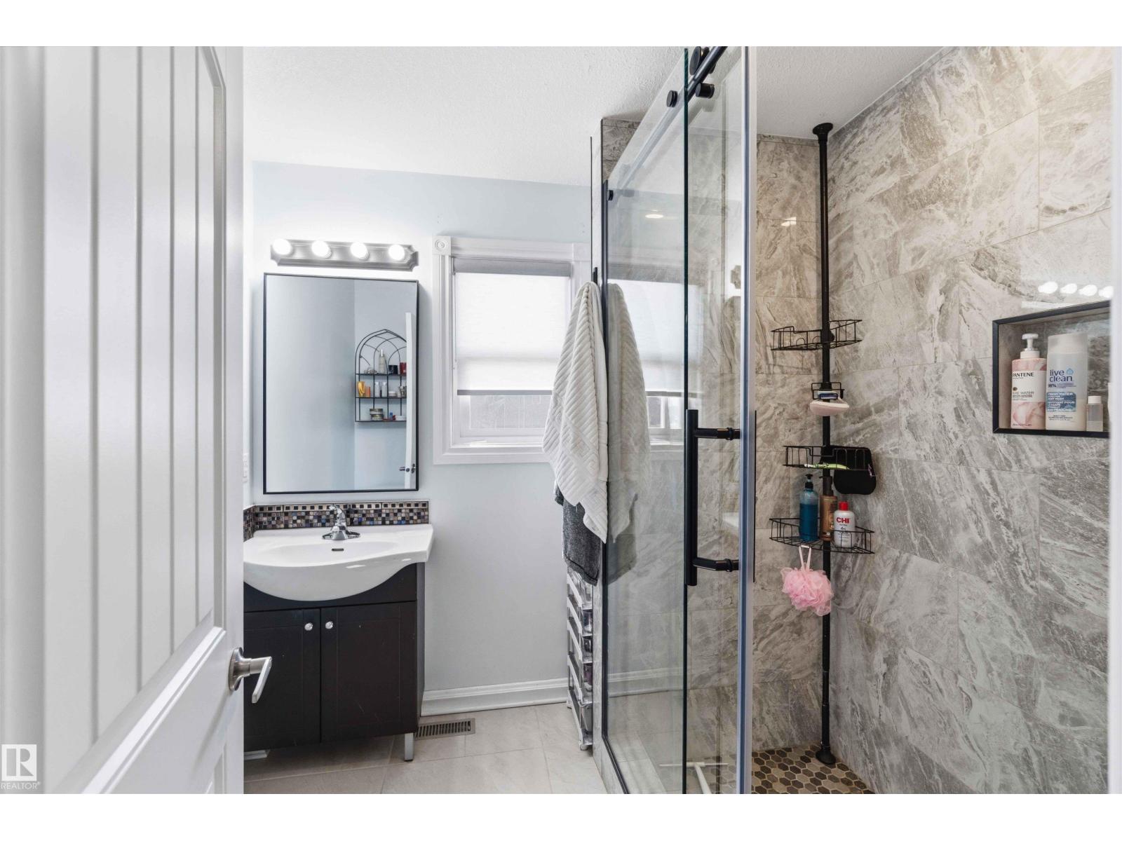 4328 48A Ave — photo 35
