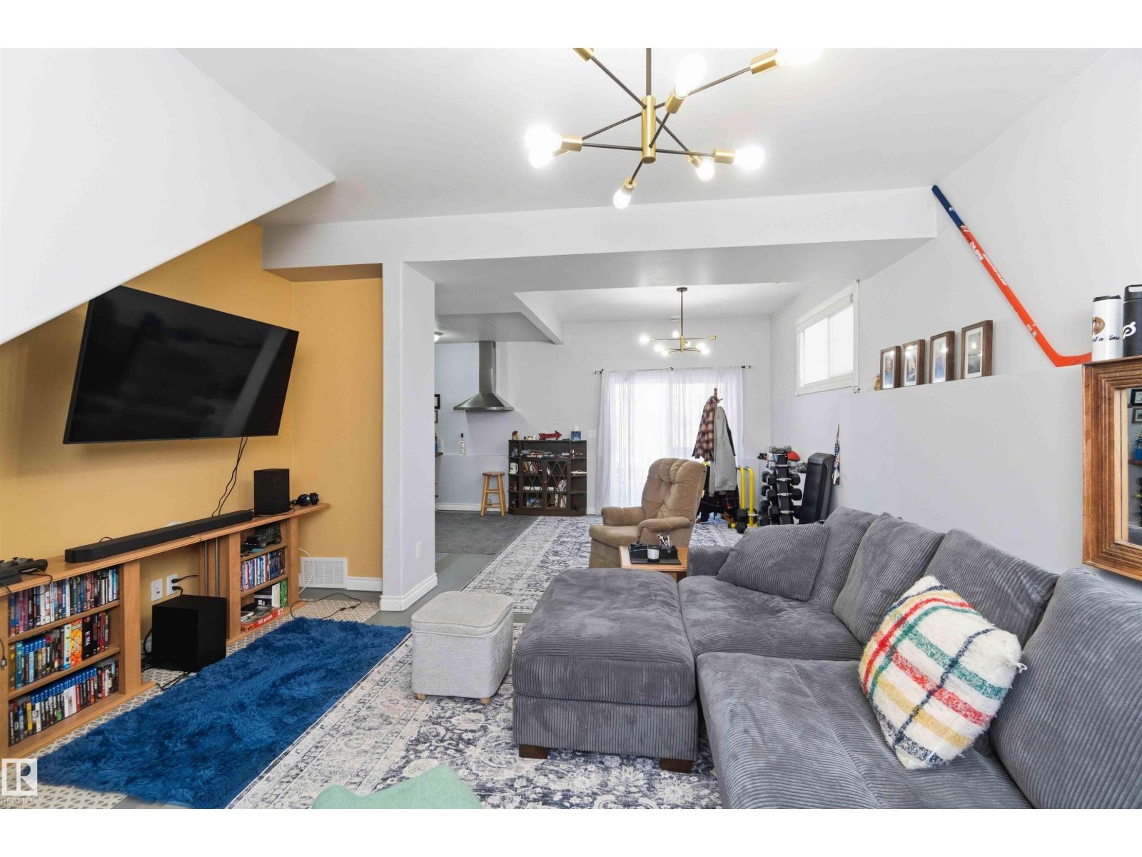 4328 48A Ave — photo 44