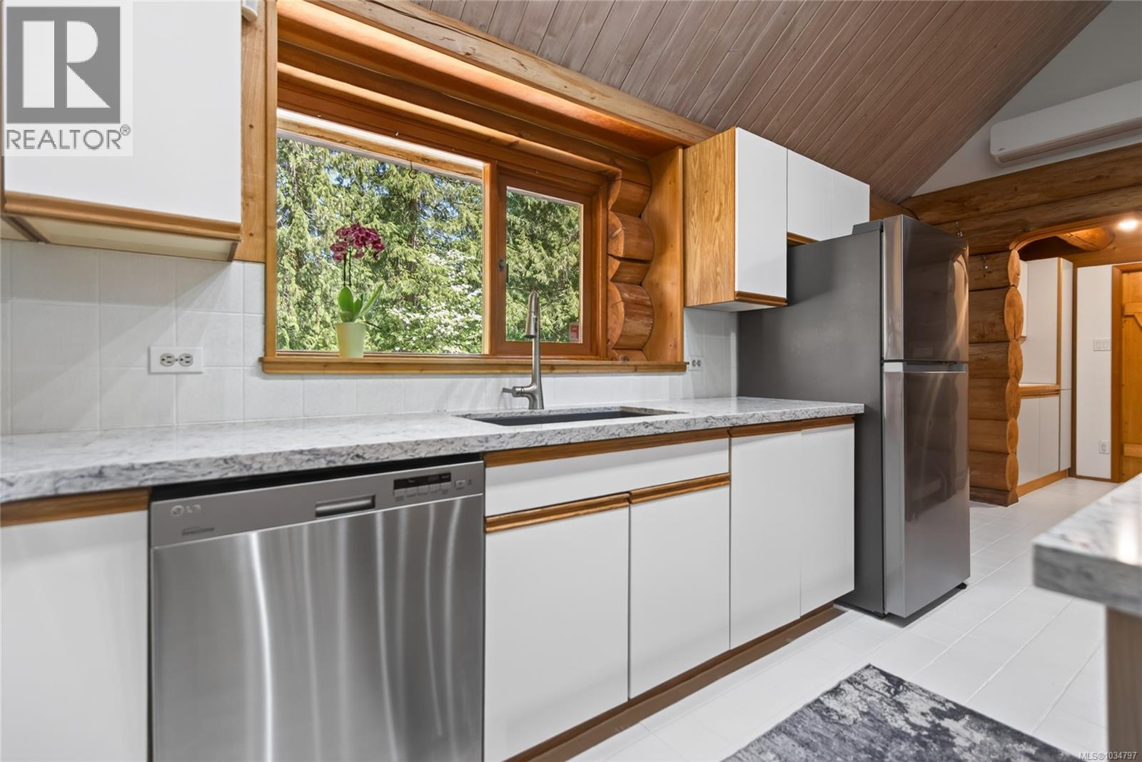 4425 Forbidden Plateau Rd - 17
