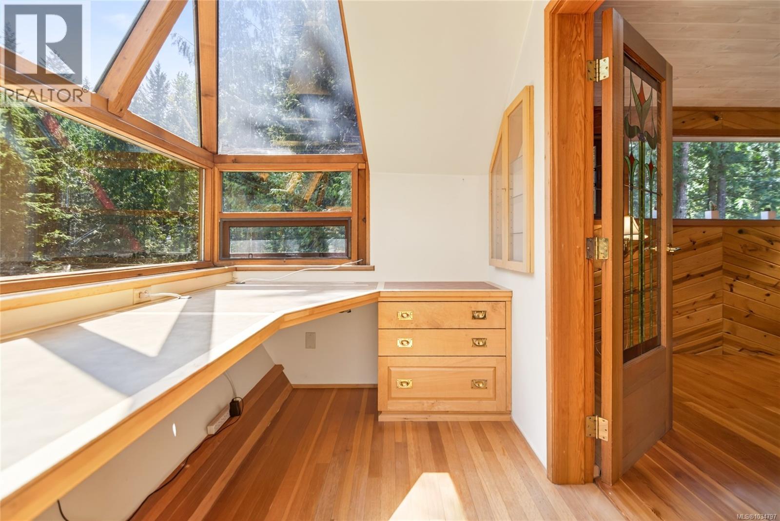 4425 Forbidden Plateau Rd - 32