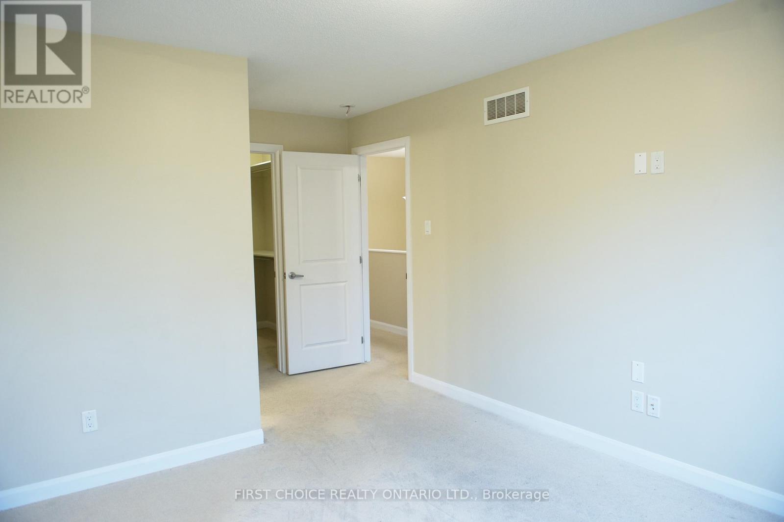 222 GEYSER PLACE - 18