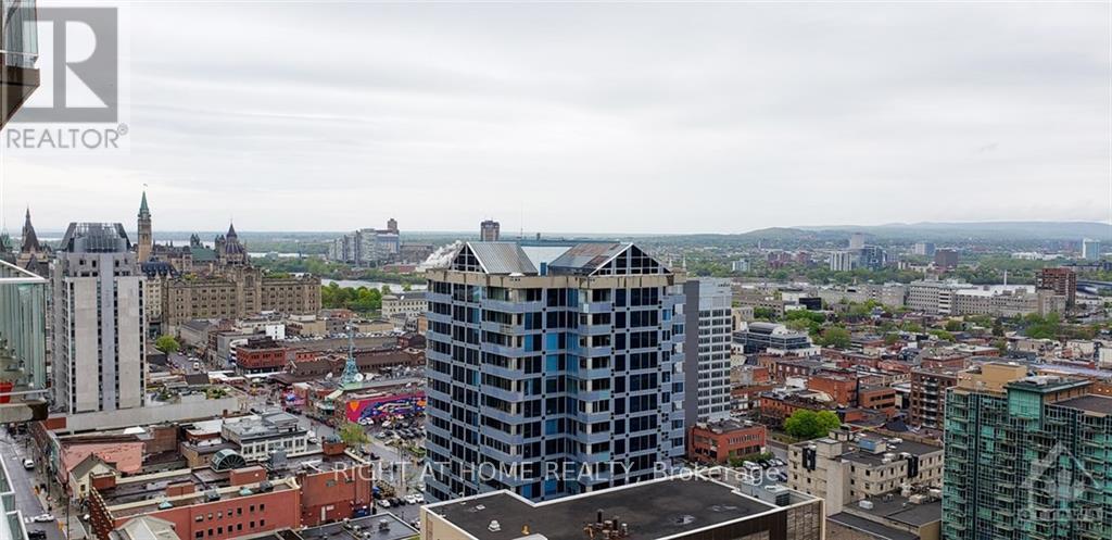 #PH1 #2703 242 RIDEAU STREET - 17