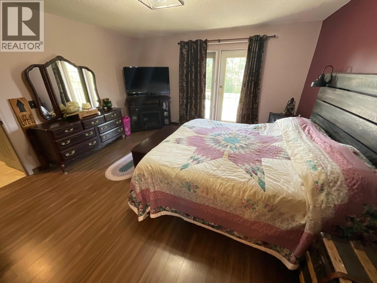 10264 97 HIGHWAY - 18