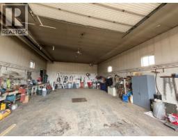 10264 97 Highway, Charlie Lake, BC V1J8L9 Photo 32