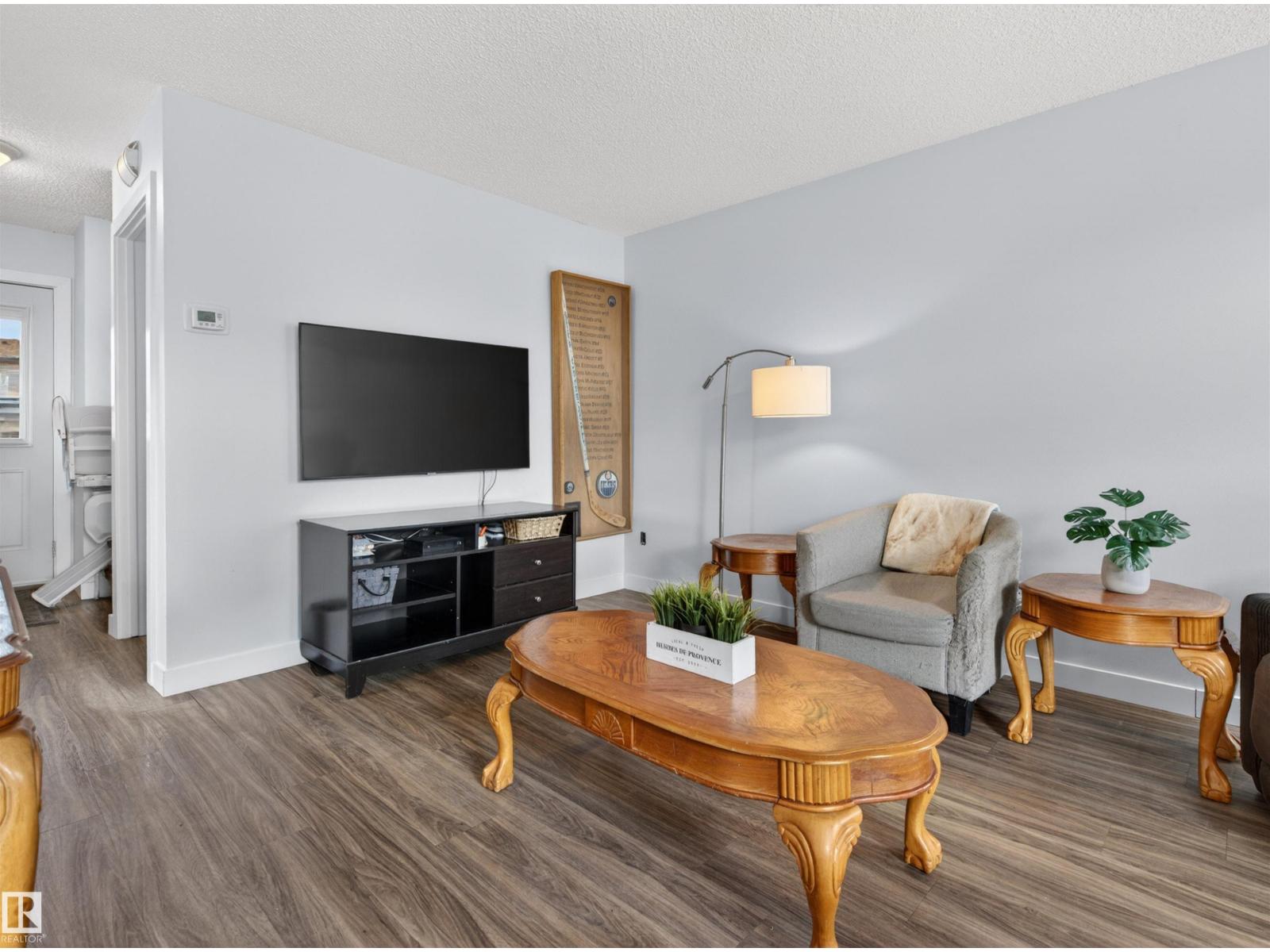 #205 13831 24 ST NW NW, Edmonton