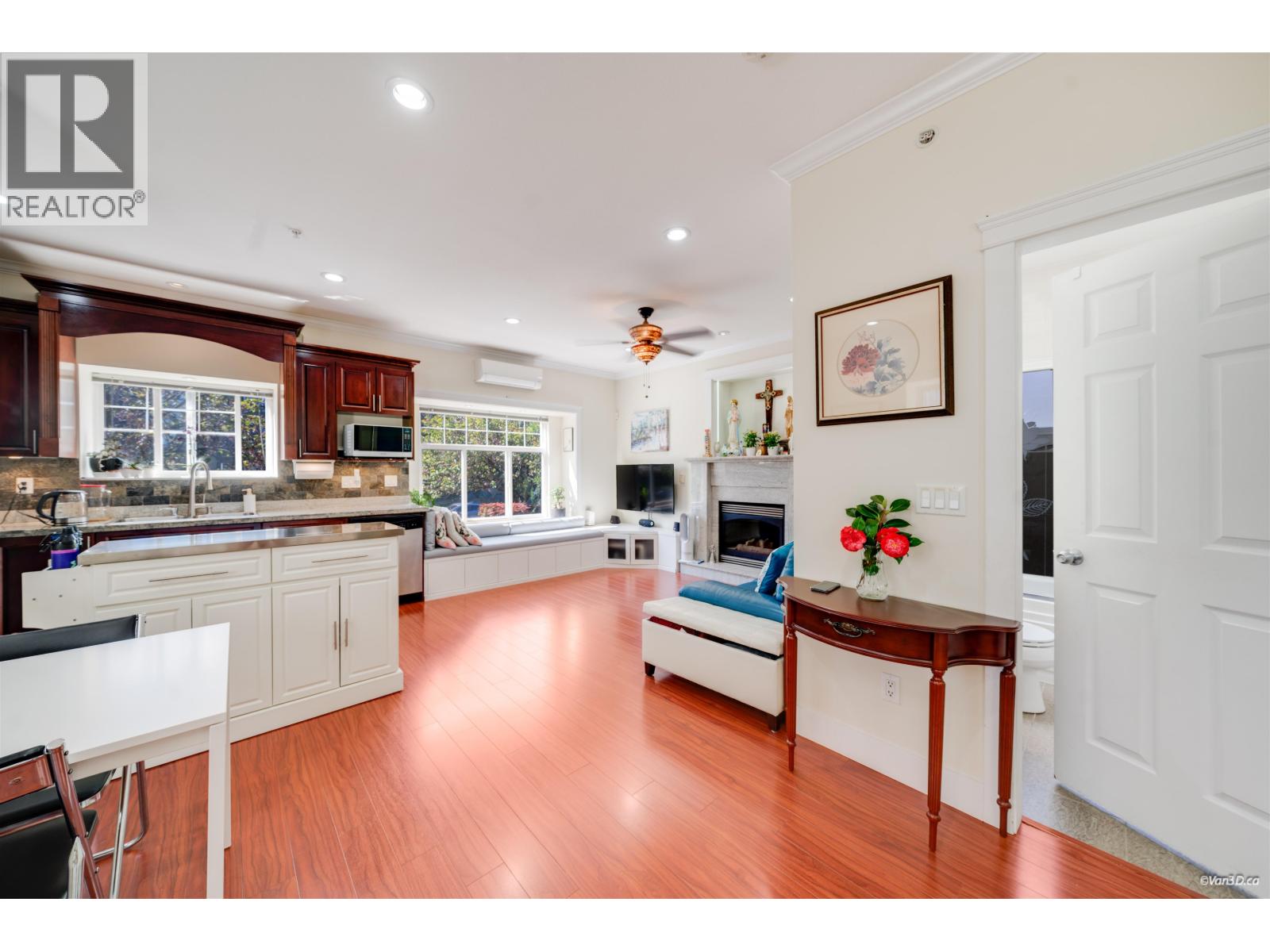 4 Bed, 3 Bath House for Sale in Vancouver – 1023 E 8TH AVENUE, Vancouver - Image 11