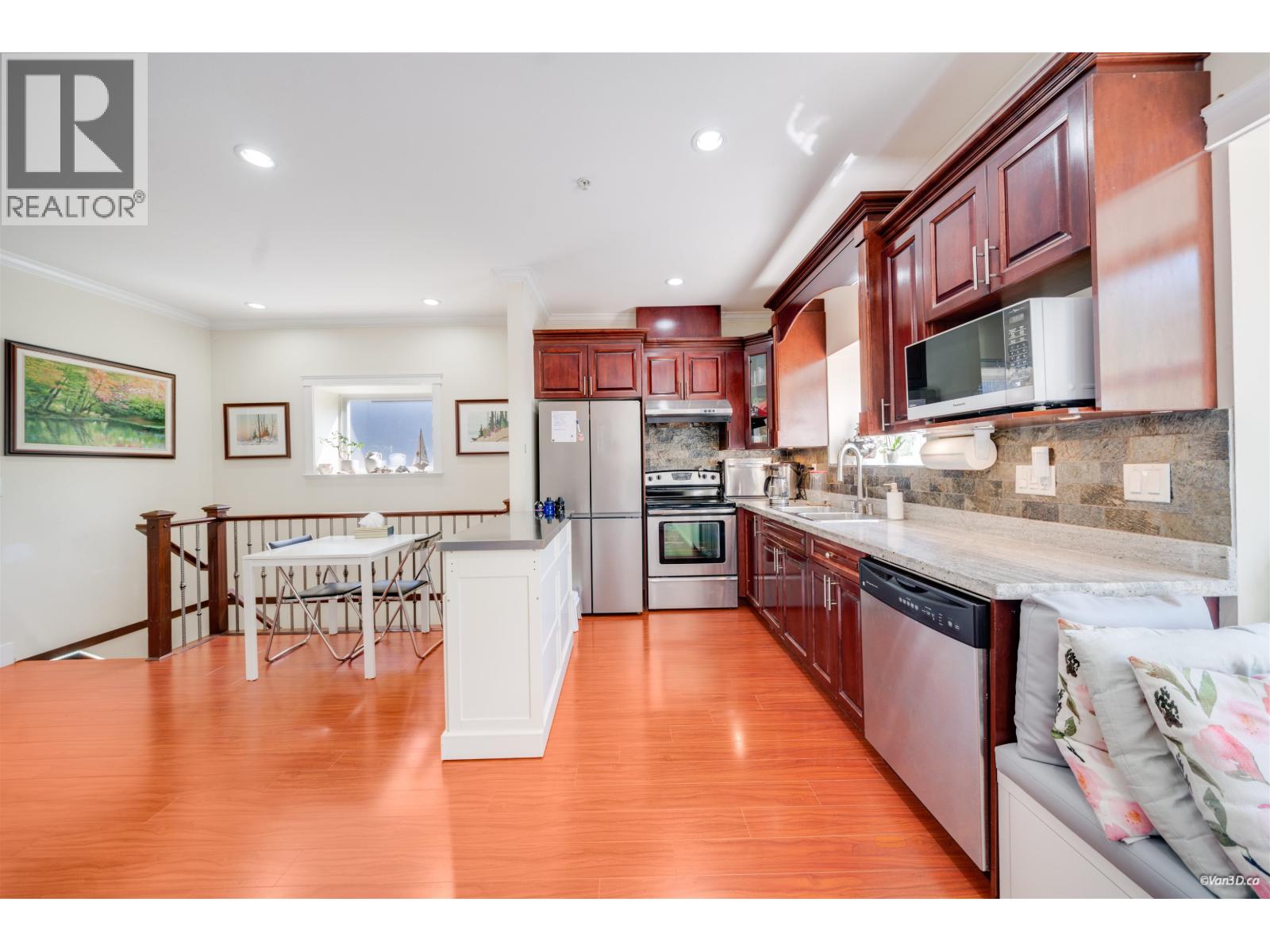 4 Bed, 3 Bath House for Sale in Vancouver – 1023 E 8TH AVENUE, Vancouver - Image 14