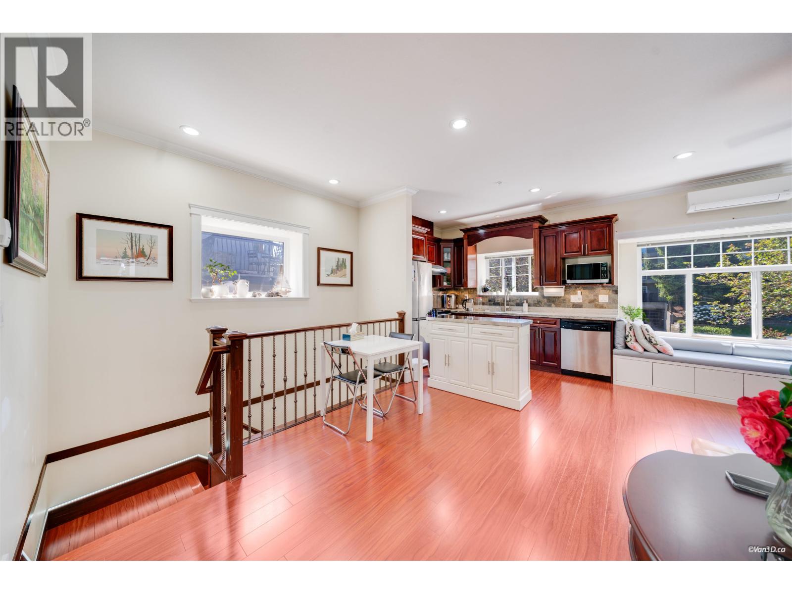 4 Bed, 3 Bath House for Sale in Vancouver – 1023 E 8TH AVENUE, Vancouver - Image 10