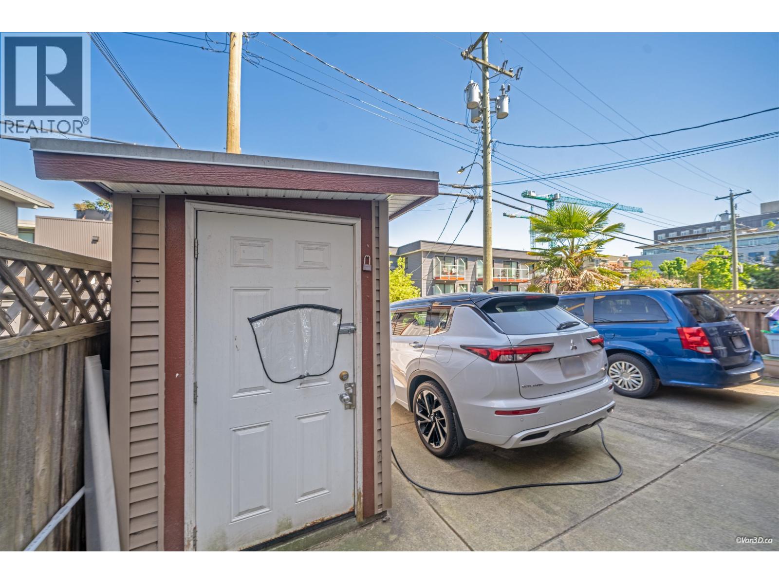 4 Bed, 3 Bath House for Sale in Vancouver – 1023 E 8TH AVENUE, Vancouver - Image 34