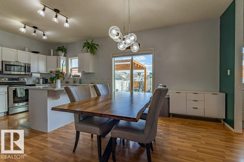 1676 TOMLINSON CM NW, Edmonton
