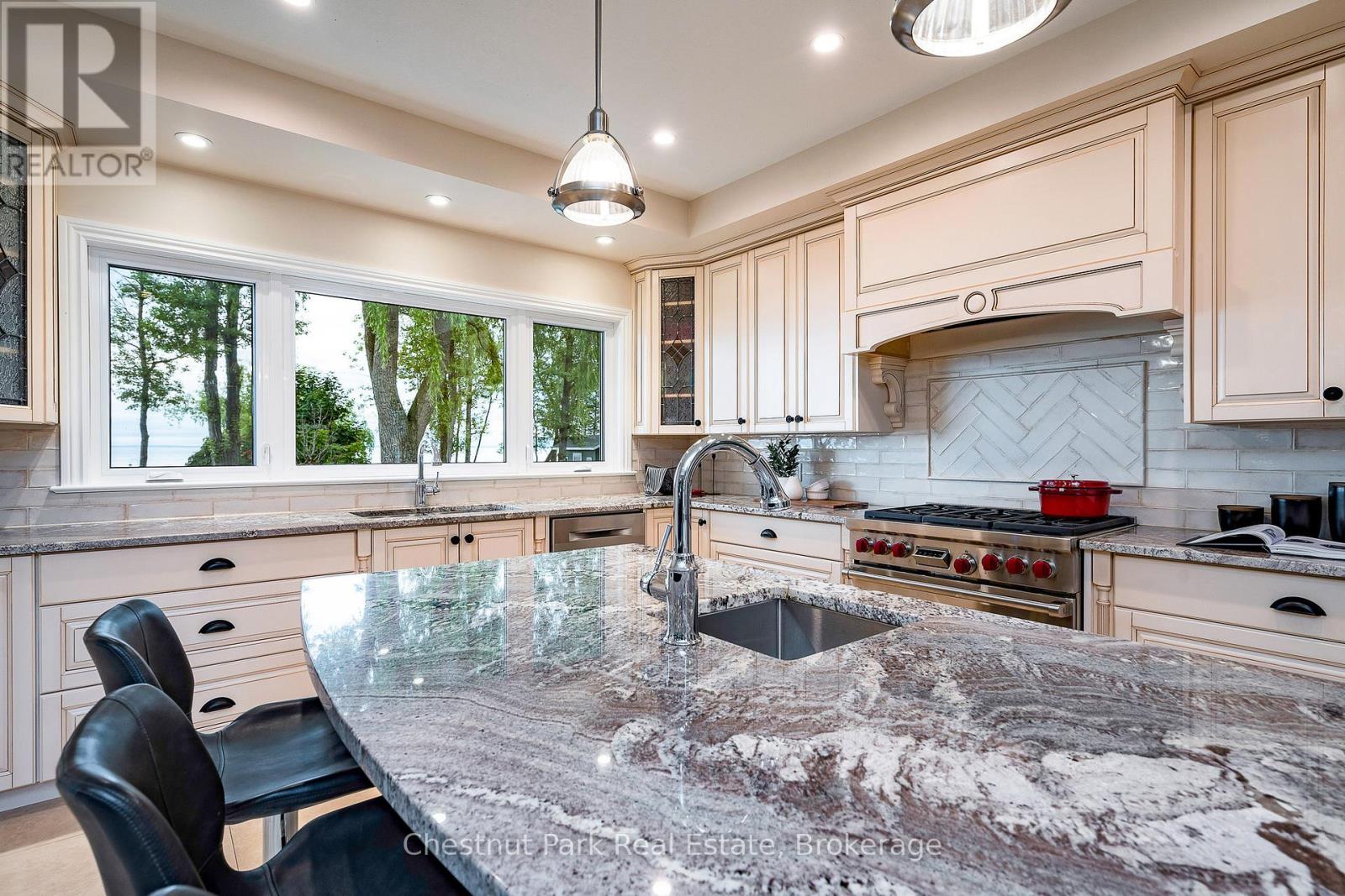 47 GLEN ROAD - 22