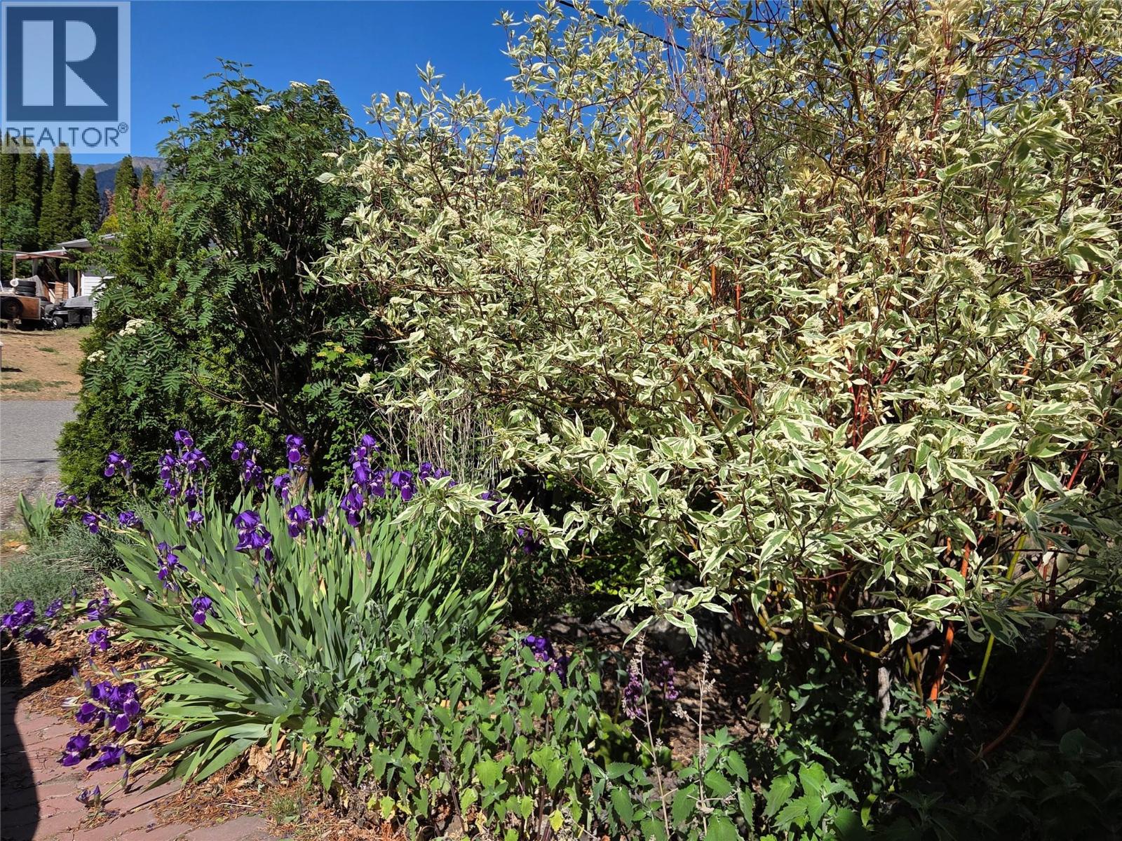 425 3rd Avenue, Keremeos