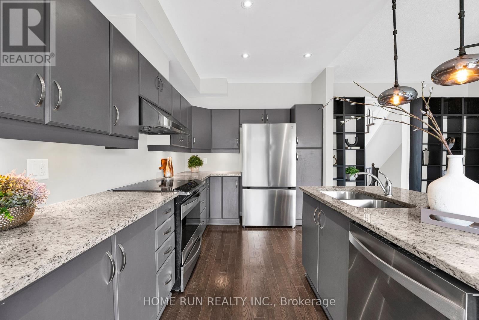 142 BATTERSEA CRESCENT - 14